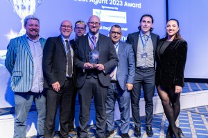 Best Agent - Central Richard James