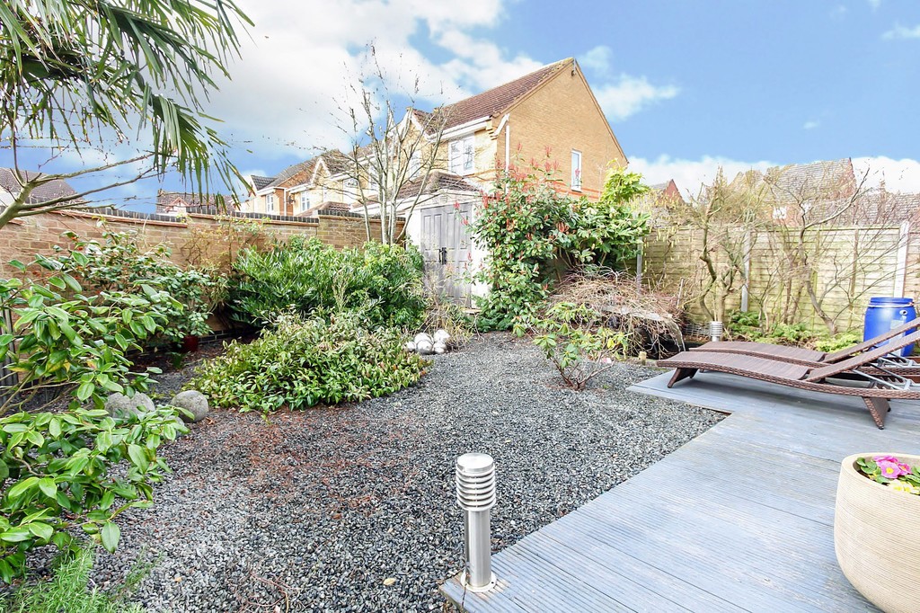 4 bedroom property for sale in Bourton Way, Wellingborough, NN8 2NU