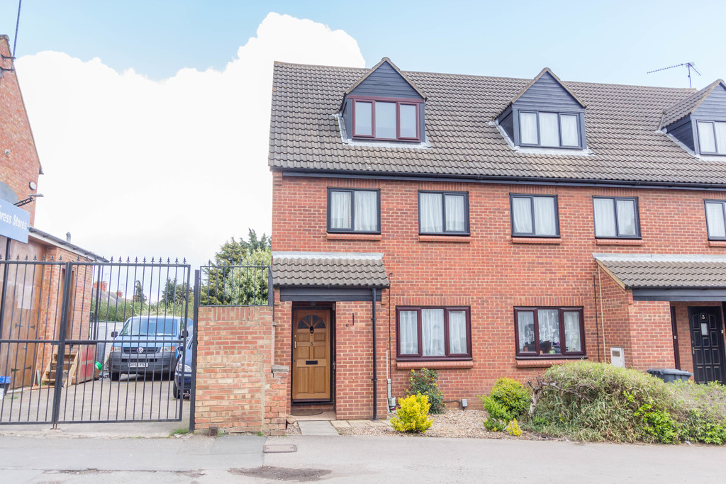 Find a Home Richard James Estate Agents