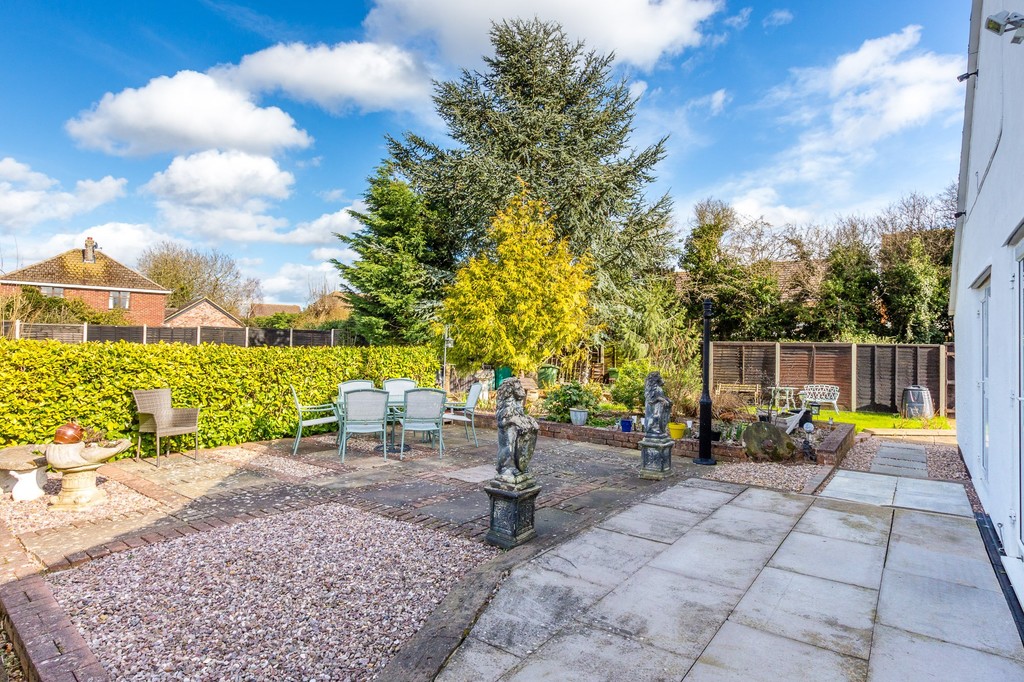 4 bedroom property for sale in Mill Estate, Wymington Road, Rushden