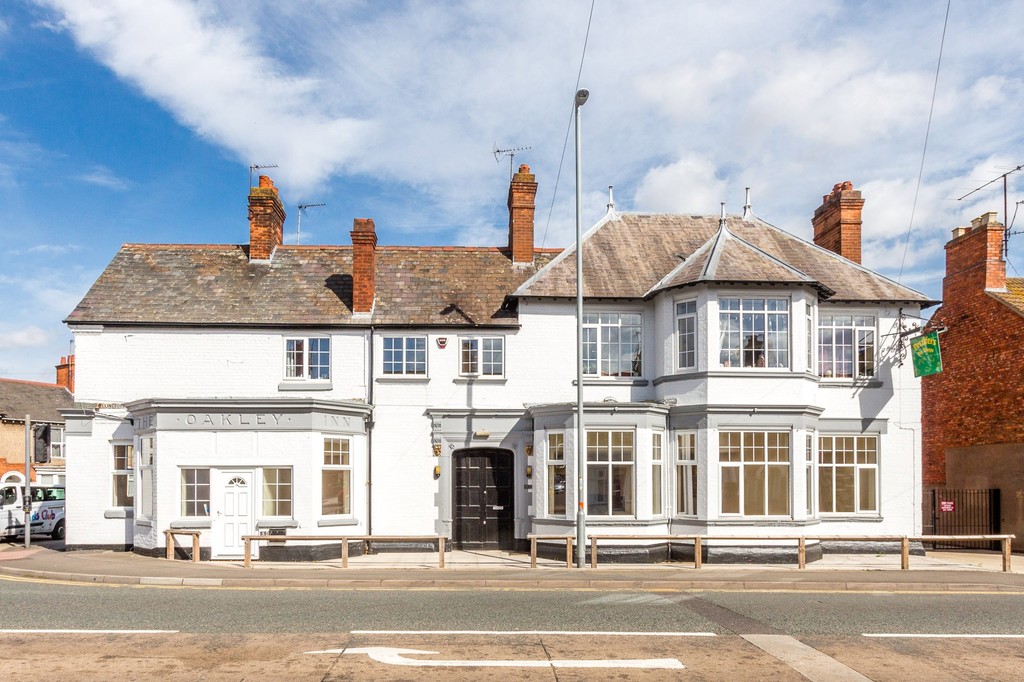 0 bedroom property for sale in Wellingborough Road, Rushden, NN10 9SX