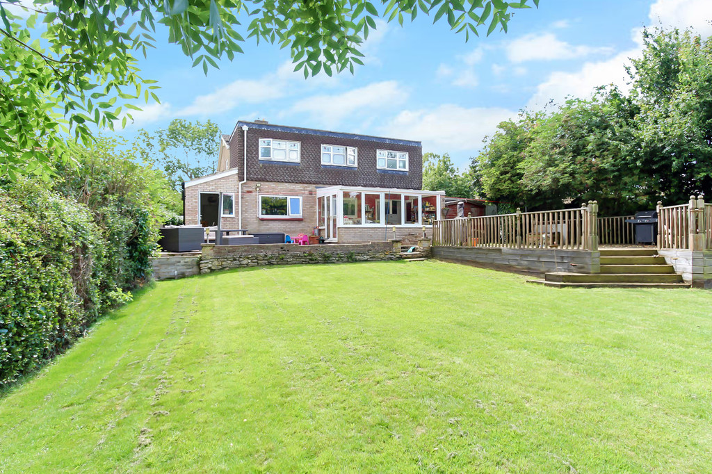 4 bedroom property for sale in Sharplands, Grendon, NN7 1JL