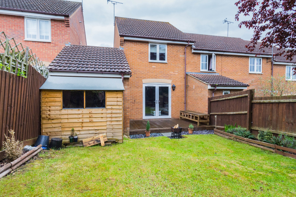 2 bedroom property for sale in Ebbw Vale Road, Irthlingborough, NN9 5YD