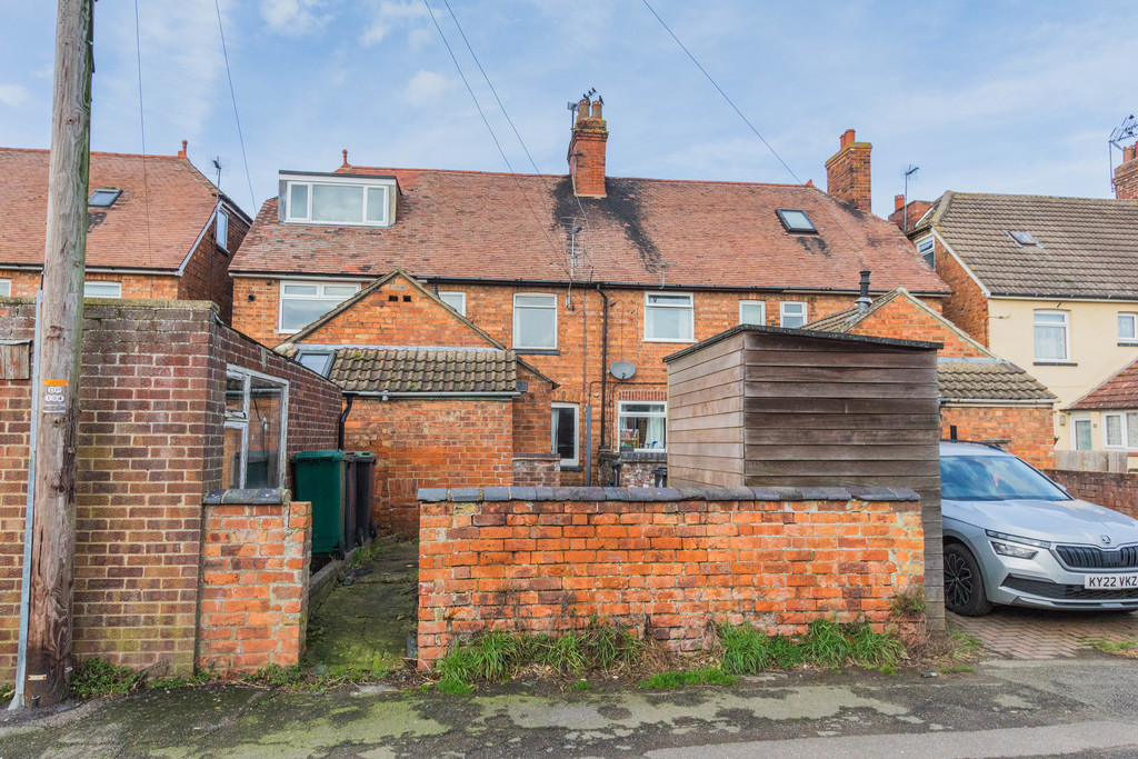 3 bedroom property for sale in Lime Terrace, Irthlingborough, NN9 5SJ